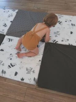 Tapis De Motricité XL Black And White Experience - CANDIDE Blanc - Candide -Produits Pour Bébés Magasin tapis de motricite xl black and white experience candide 4